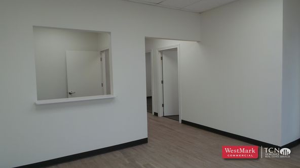 Office Condo for Sale or Lease: 5424 19th Street Suite 402, Lubbock, TX 79407